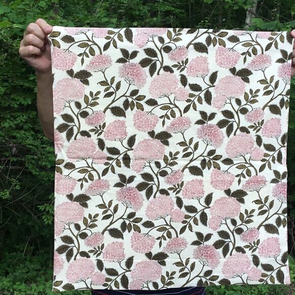 NWT Hand Crafted Quilted Wall Hanging/Runner - Picture 11 of 12